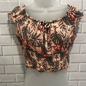 STREETWEAR SOCIETY women floral short sleeve crop top/size M